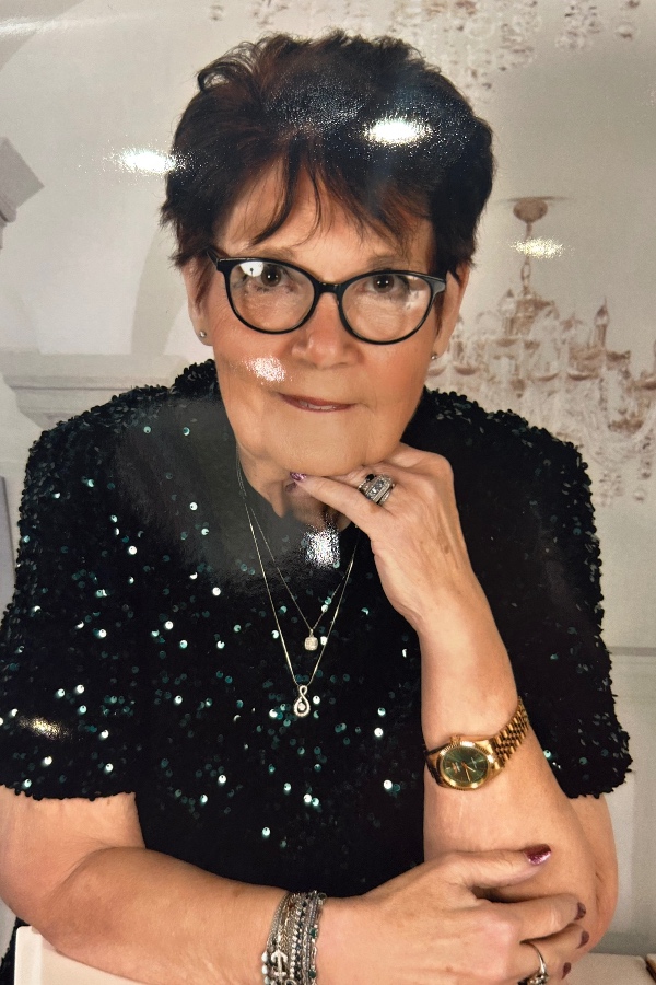 Cruise Brothers Travel Agent Jamie Lewis